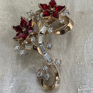 Intake RARE Trifari Brooch